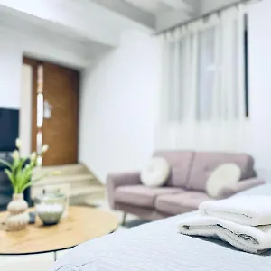 With Free Parking Apartment Fažana